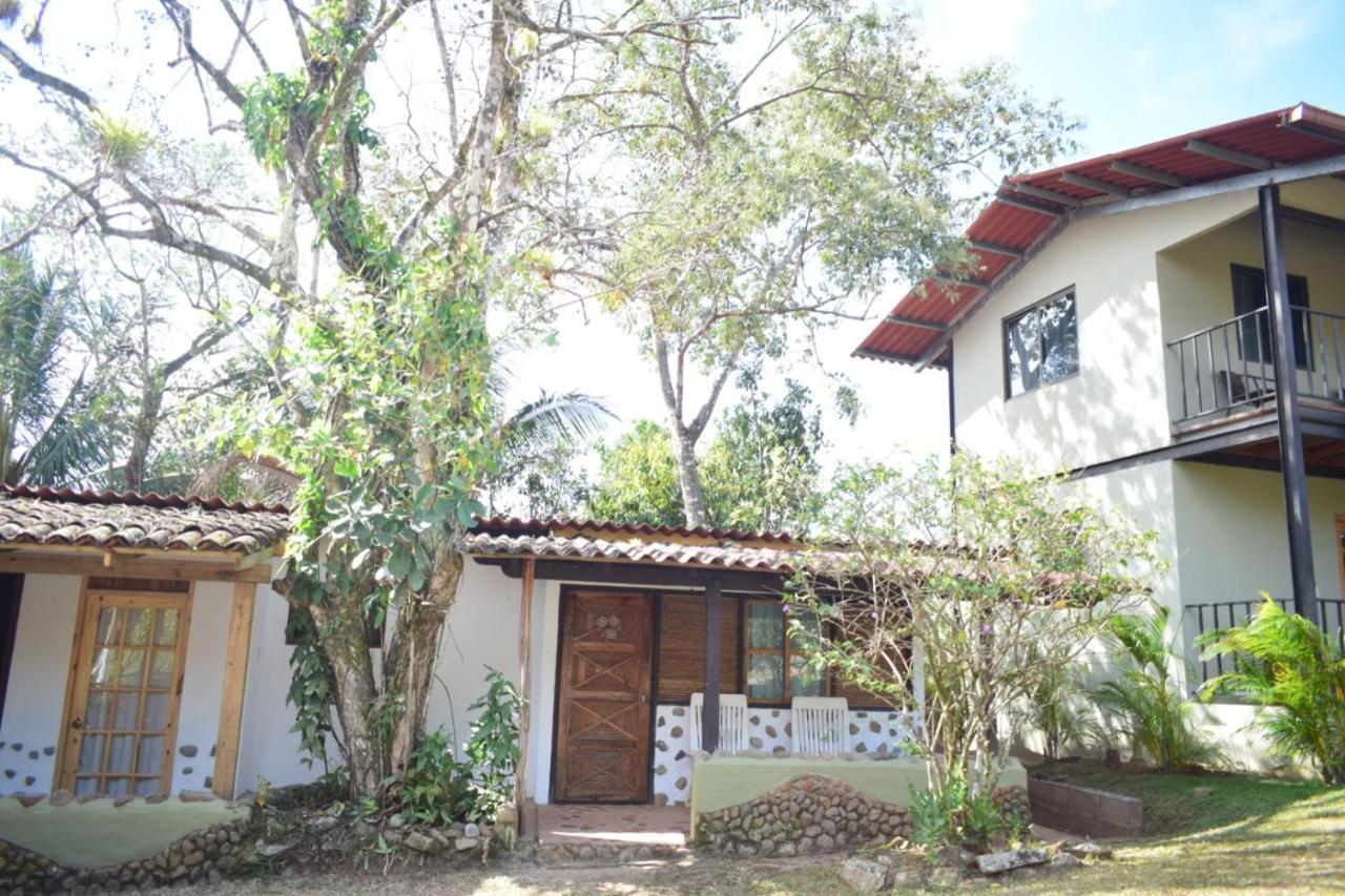 La Qhia Eco Retreat Hostel Santa Fe  Bagian luar foto