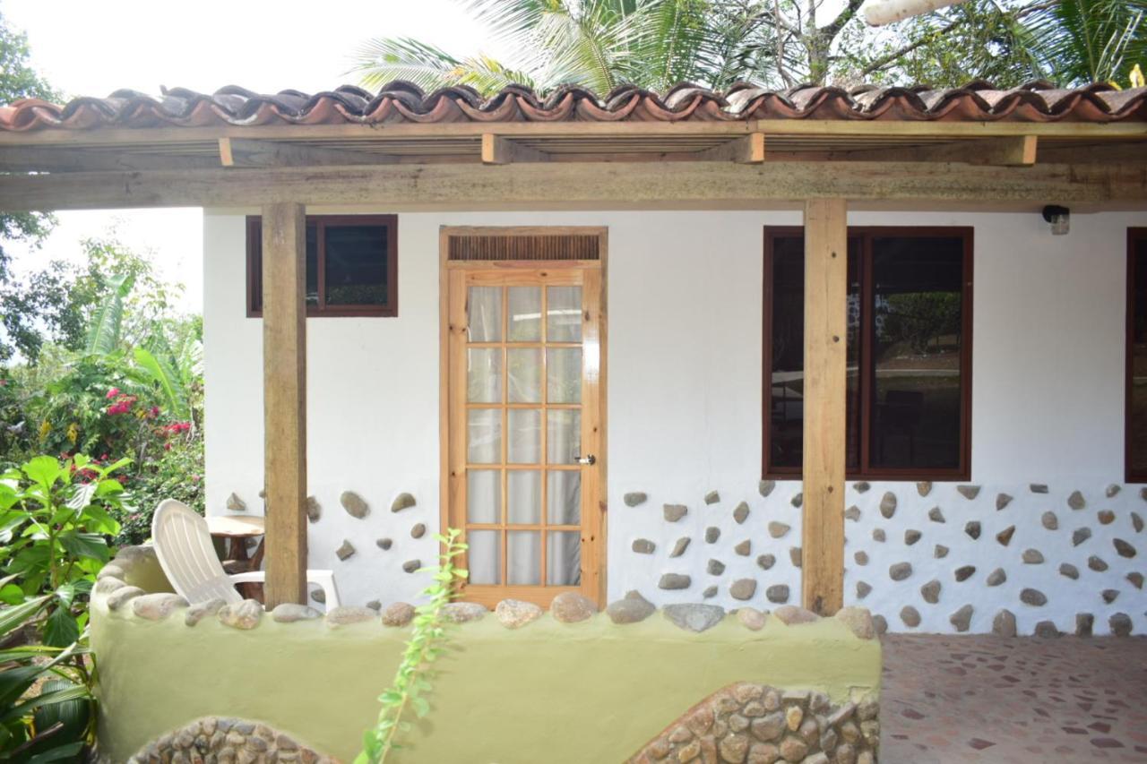 La Qhia Eco Retreat Hostel Santa Fe  Bagian luar foto